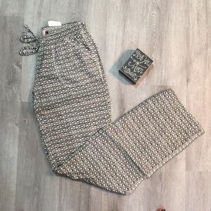NWT SO Cute Diamond Patterned Casual Dress Pants Small